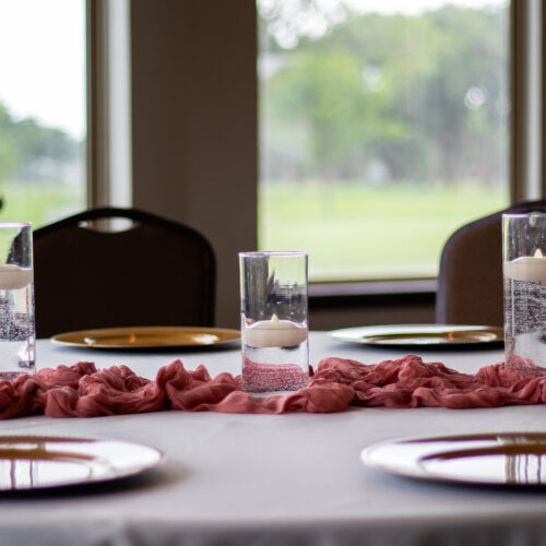 Colonial Park - Table